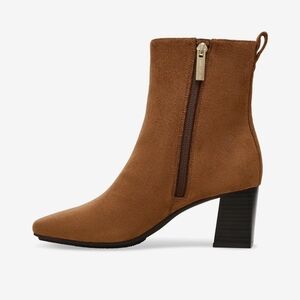 NEW NEVER WORN Anne Klein Alisa Suede Ankle Bootie In Walnut 7.5